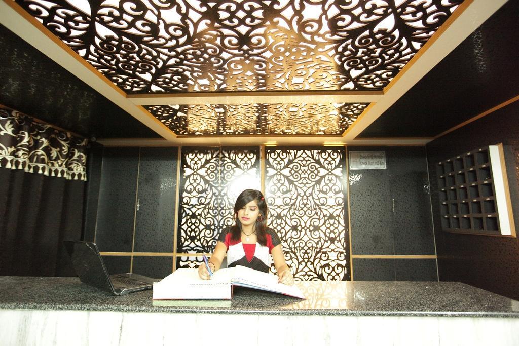 Hotel Akash Continental Rishīkesh Exterior foto